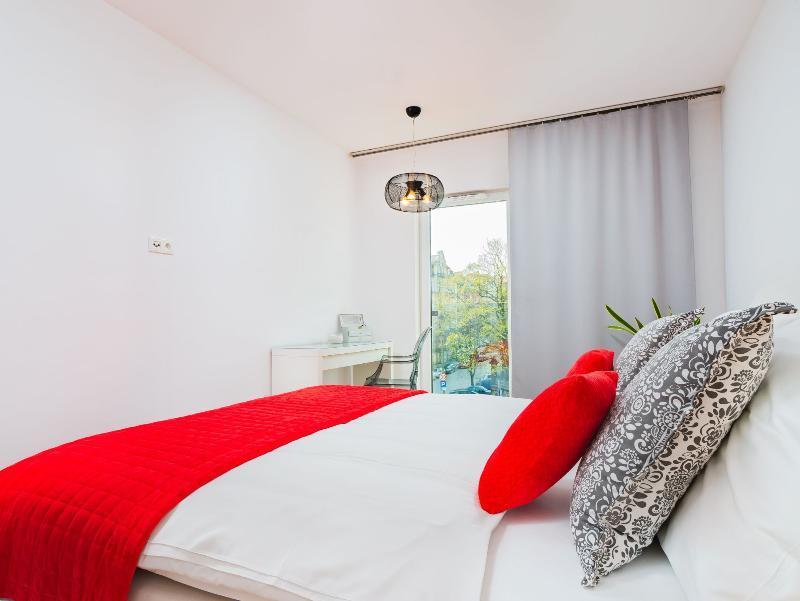 Apartamenty Design Centrum-Garbary Street Poznan Luaran gambar