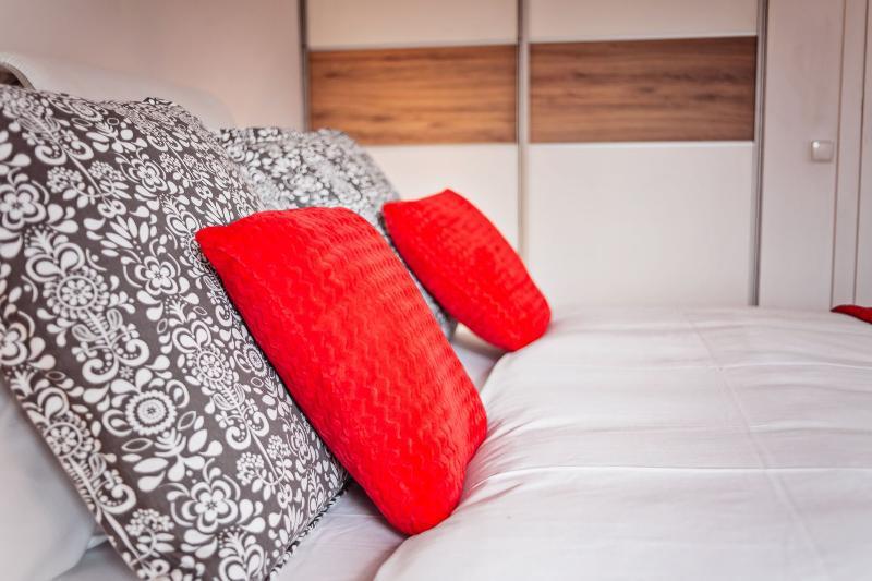 Apartamenty Design Centrum-Garbary Street Poznan Luaran gambar