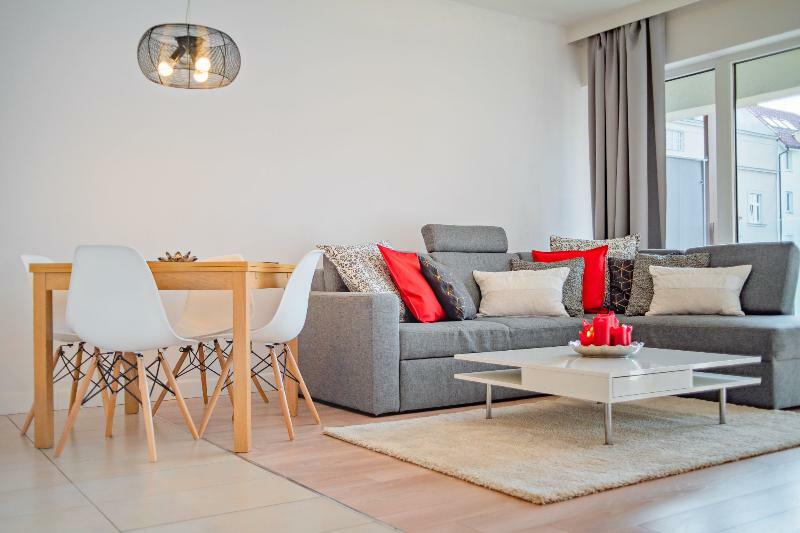 Apartamenty Design Centrum-Garbary Street Poznan Luaran gambar